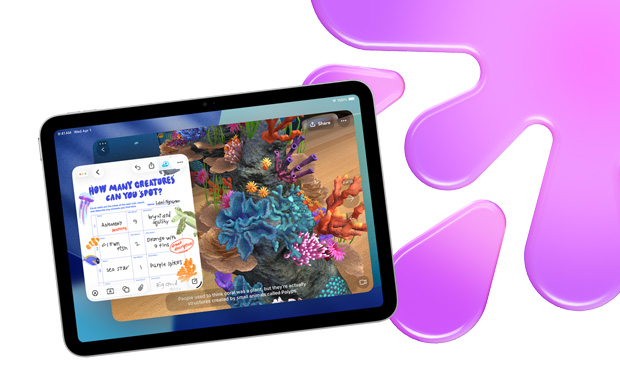 iPad, en la pantalla se muestra una búsqueda del tesoro con gráficos de un acuario en Freeform y JigSpace para destacar las capacidades creativas